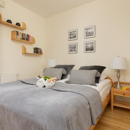 Osiedle Intenso Warszawa Wola By Noclegi Renters Экстерьер фото
